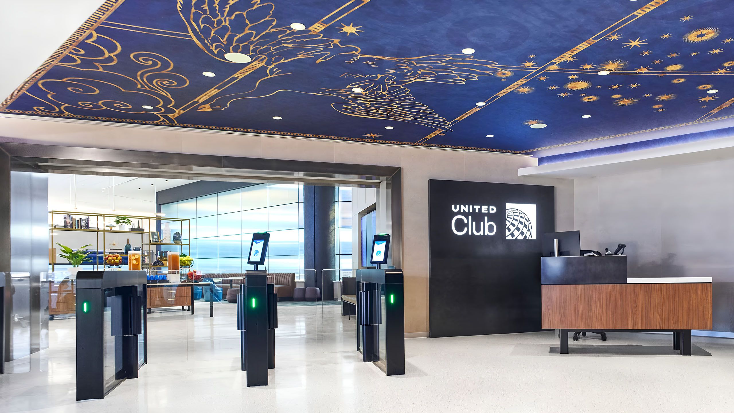 Raise a Glass to Karsyn Kellstrom, United Clubs & Anna Konya, FLIK Hospitality